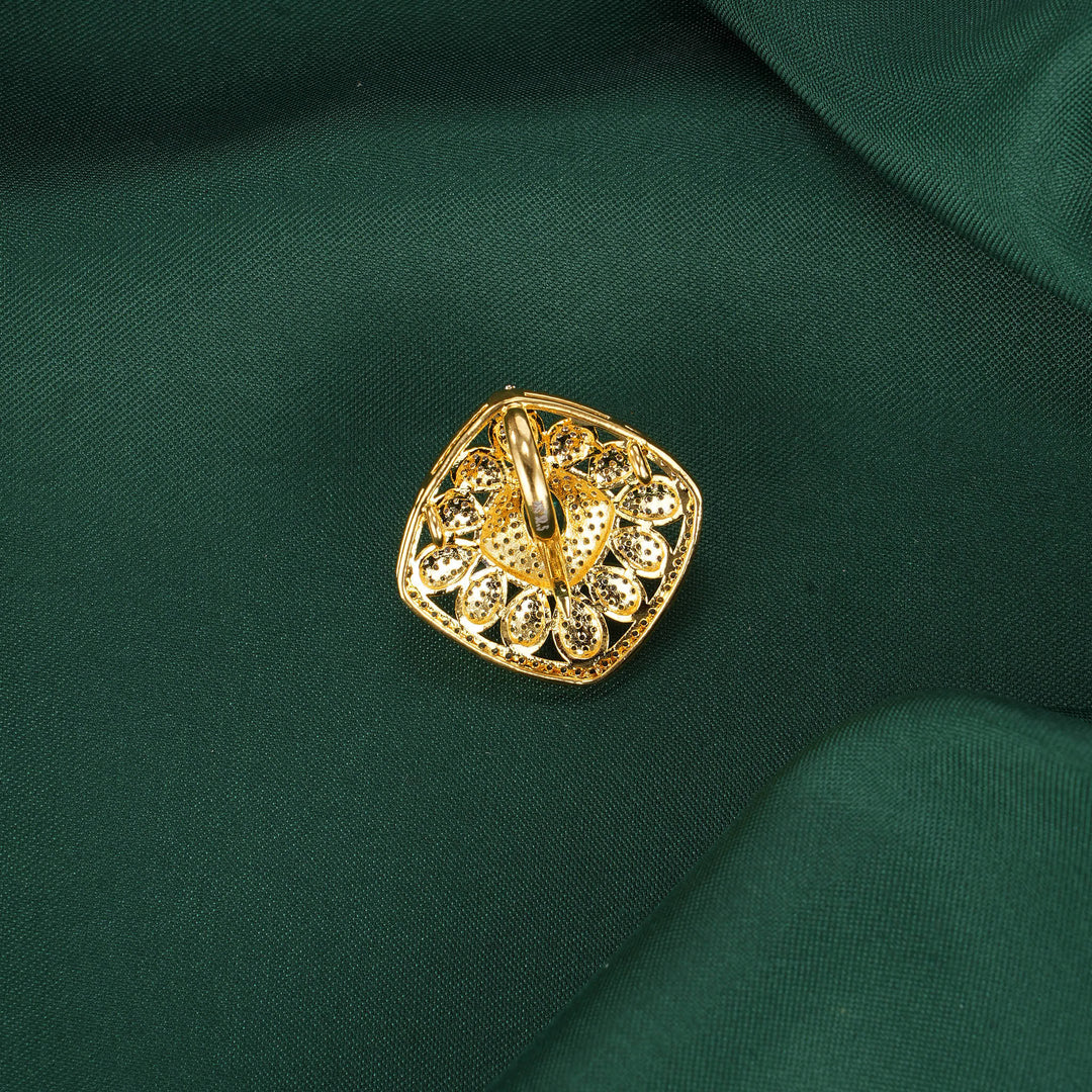 Sparkling Avikam Pendant Set
