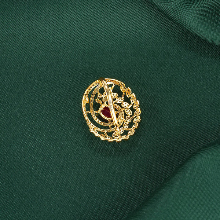 Grandeur Avikam Pendant Set