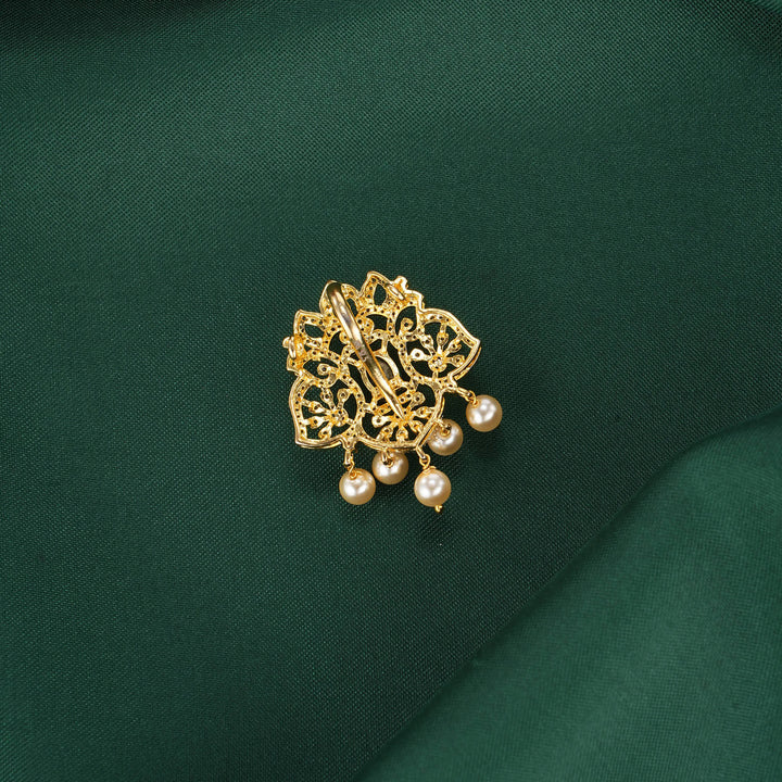 Sparkling Avikam Pendant Set