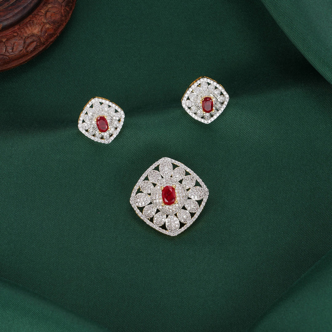Anusha Avikam Pendant Set