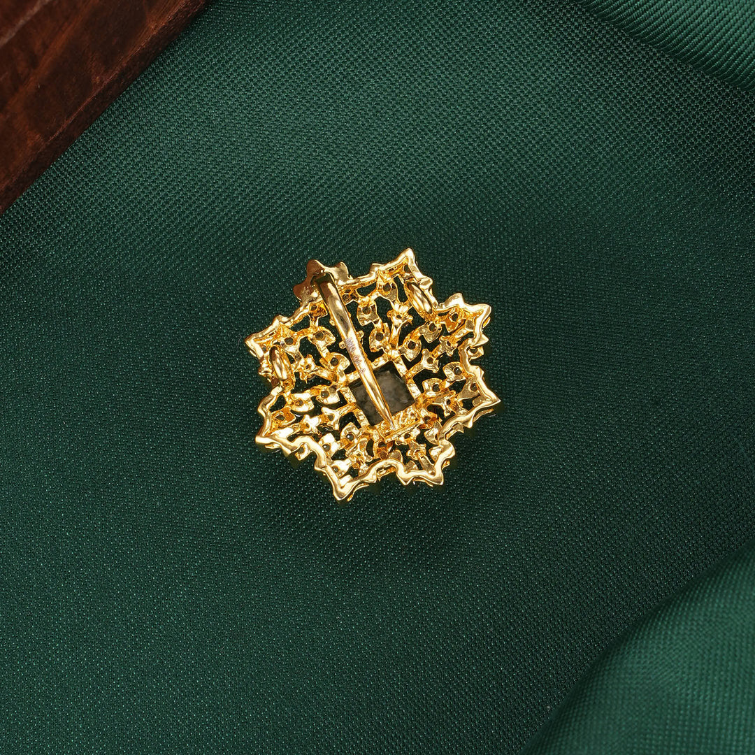 Alluring Diamond Design Pendant
