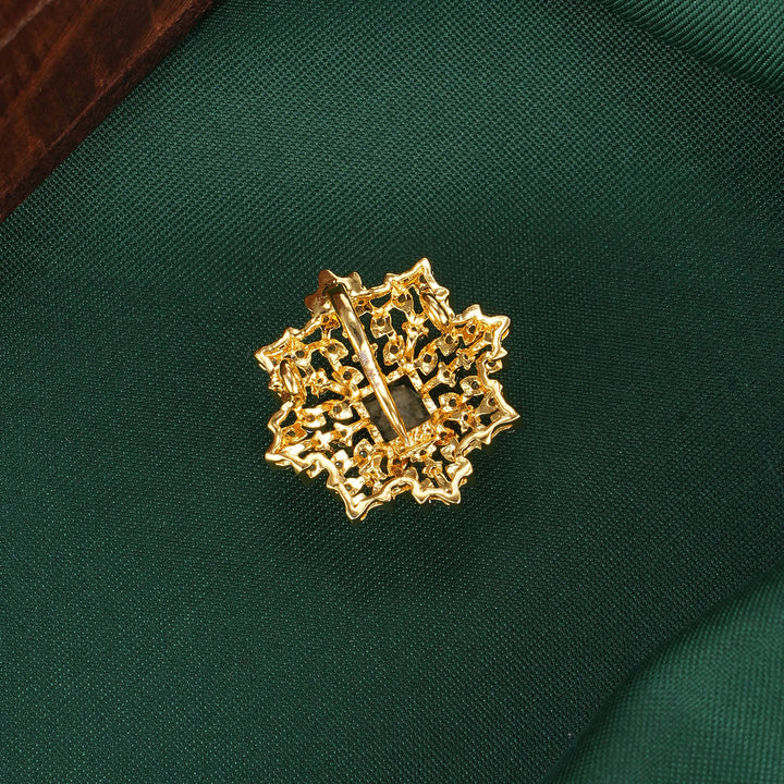 Alluring Diamond Design Pendant