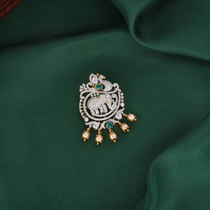 Calista Avikam Pendant Set