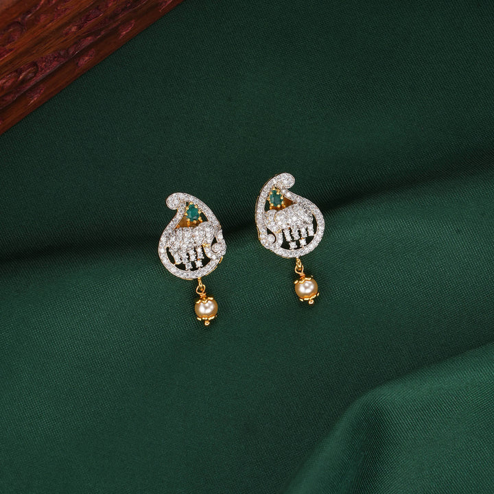 Calista Avikam Pendant Set
