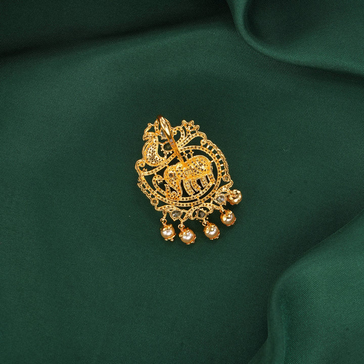 Calista Avikam Pendant Set