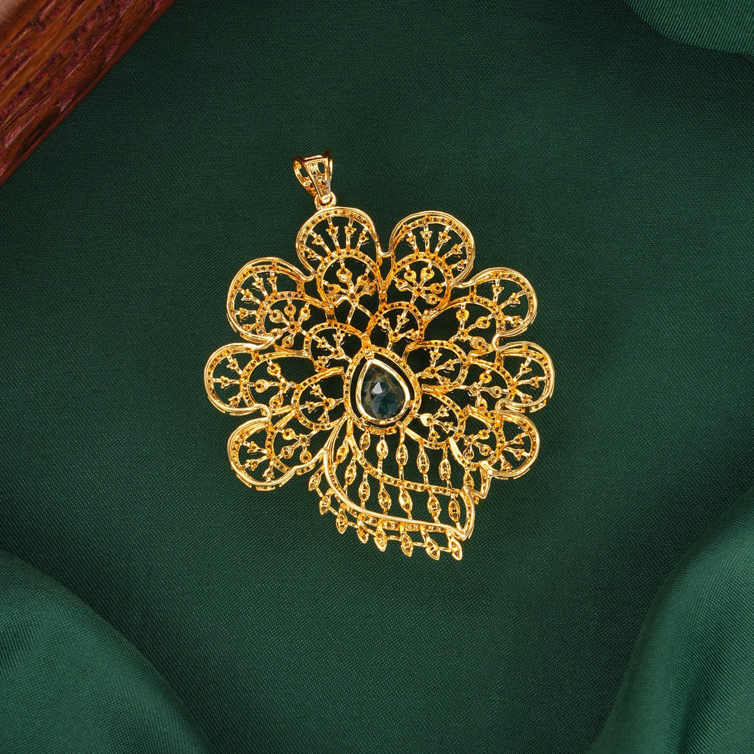 Attractive Diamond Design Pendant