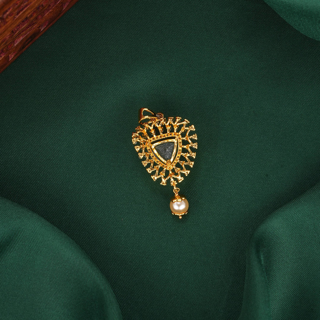 Cute Diamond Design Pendant