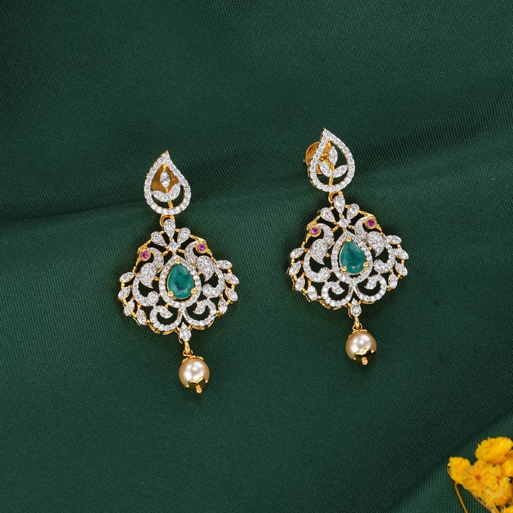 Dazzle Avikam Pendant Set