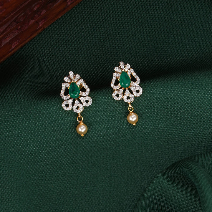 Rashika Avikam Pendant Set