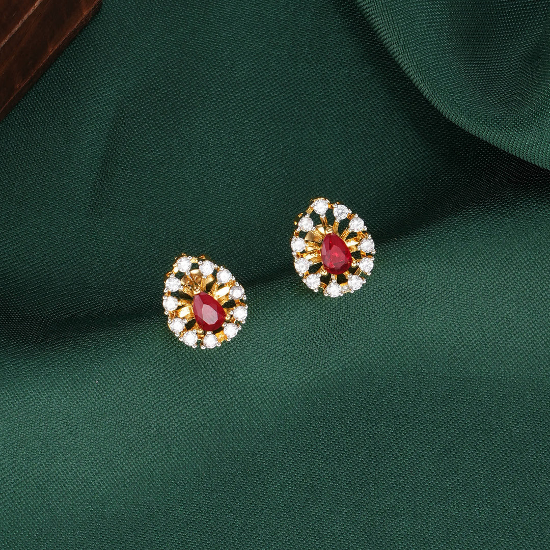 Vithitha Avikam Pendant Set