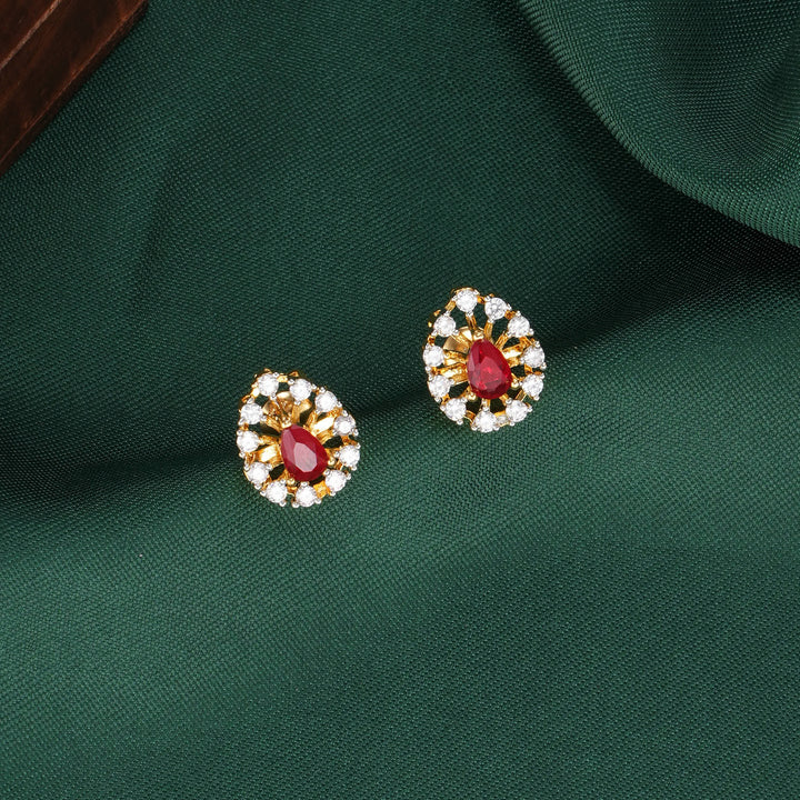 Vithitha Avikam Pendant Set