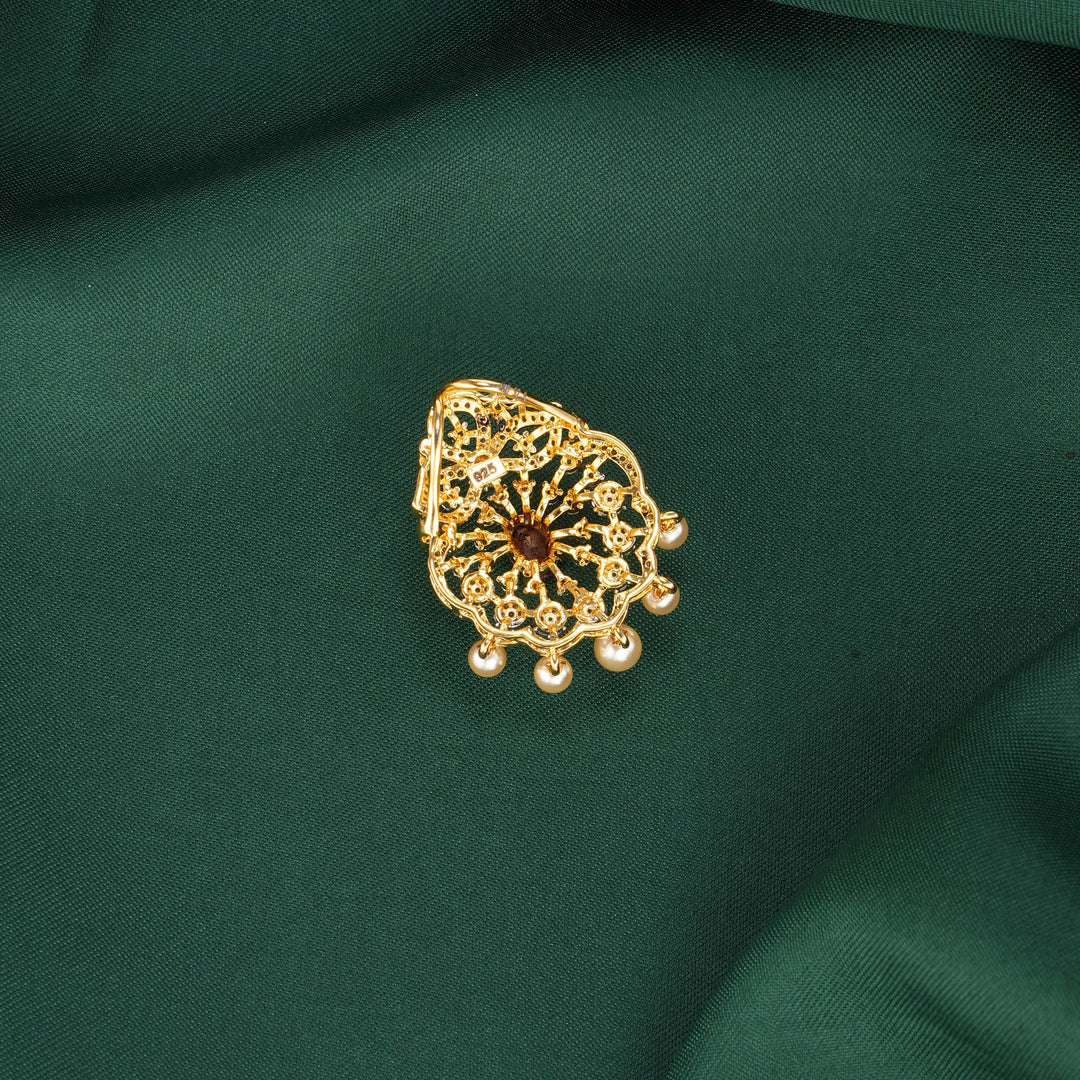 Vithitha Avikam Pendant Set