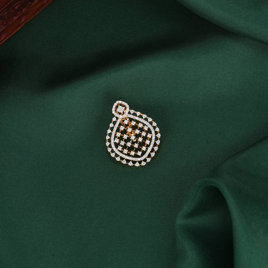 Dhansika Avikam Pendant Set
