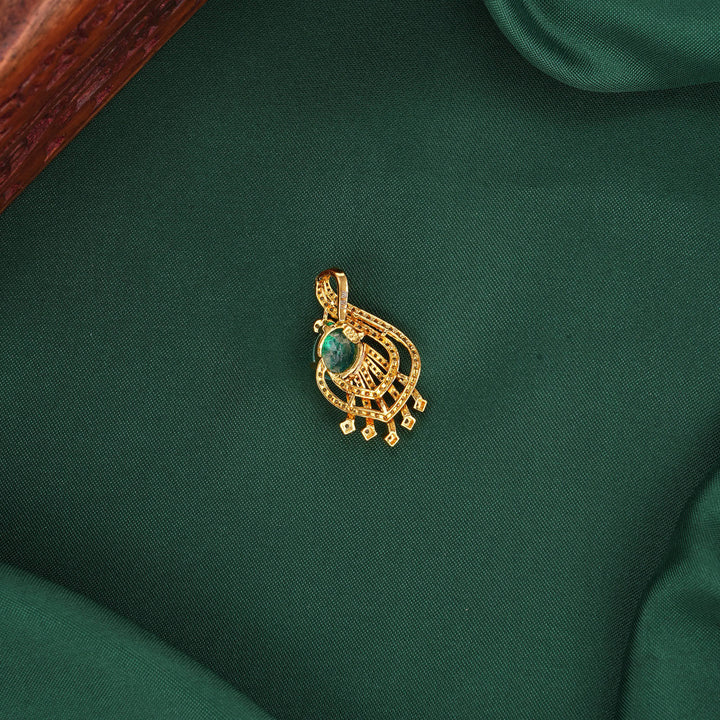 Shine Diamond Design Pendant