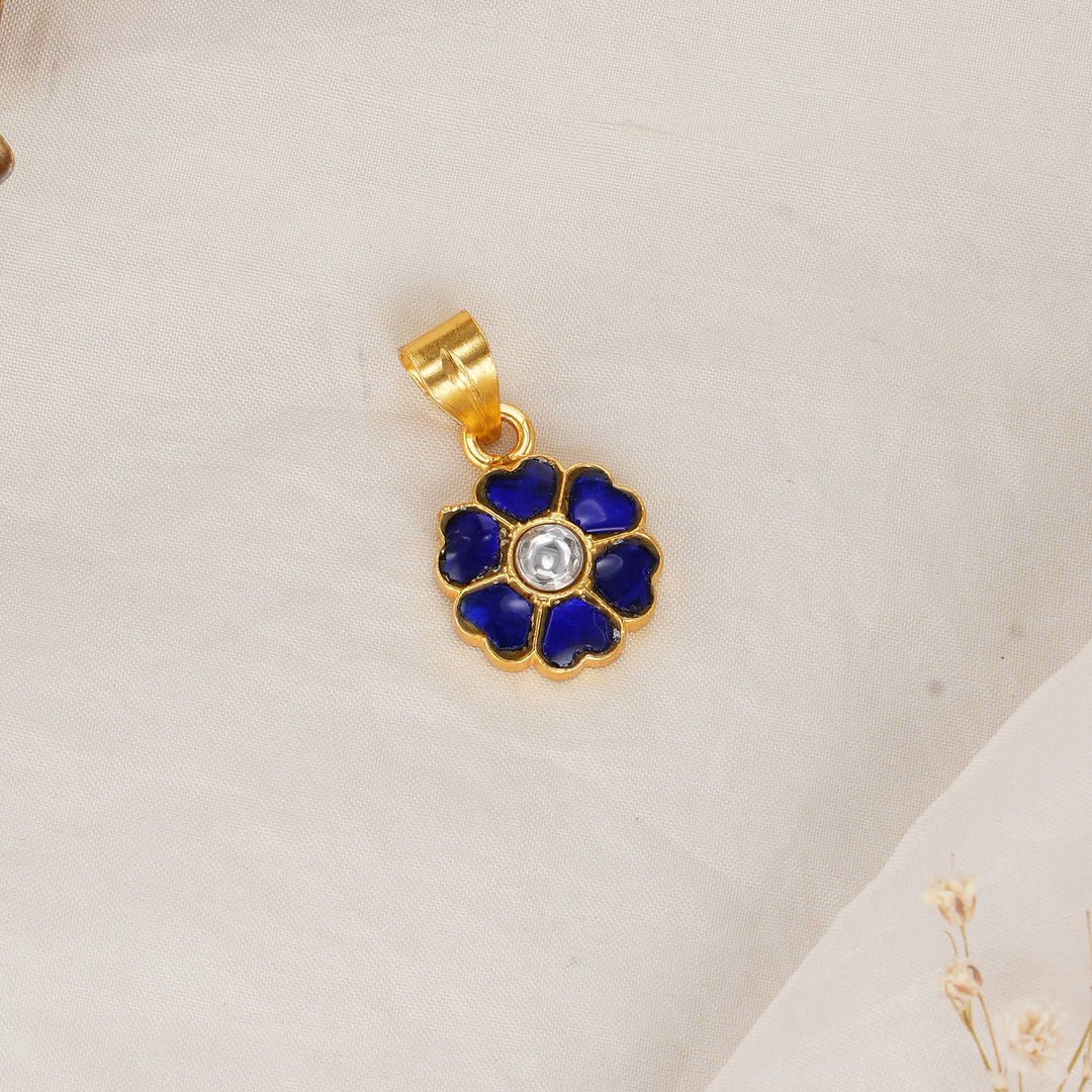Ashika Kundan Pendant Set