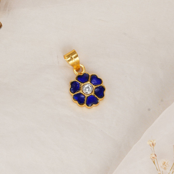 Ashika Kundan Pendant Set