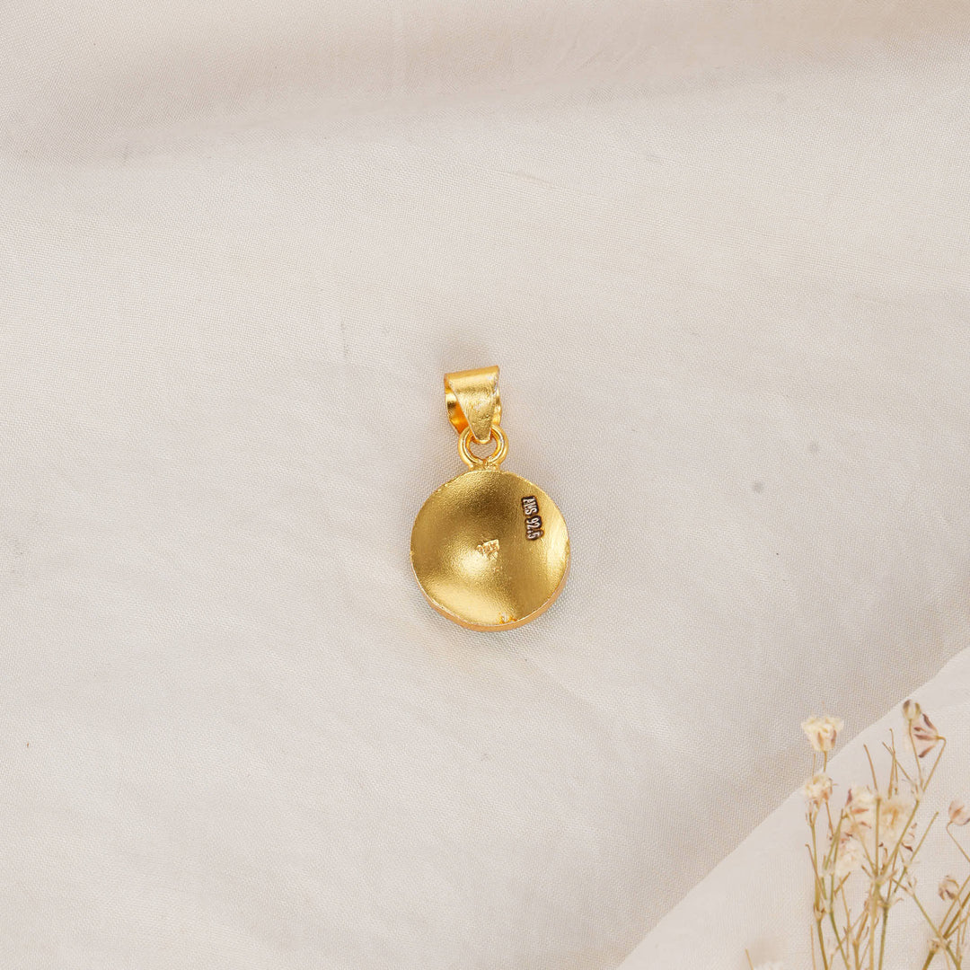Dansika Kundan Pendant Set