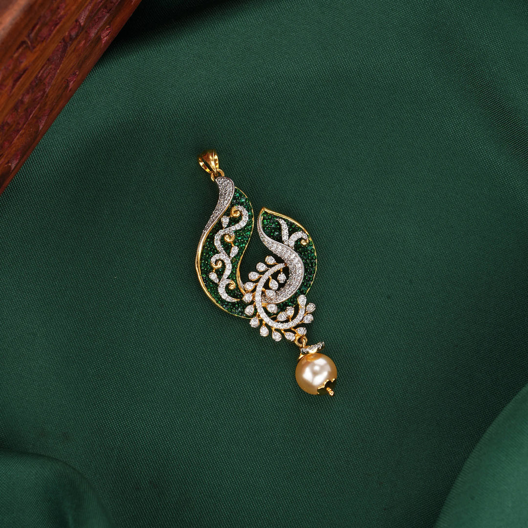 Avirthaa Avikam Pendant Set