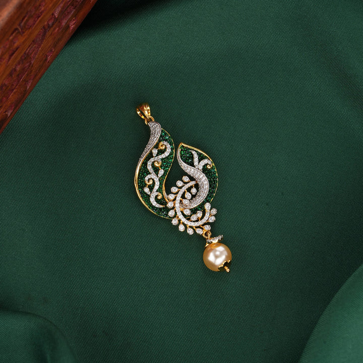 Avirthaa Avikam Pendant Set