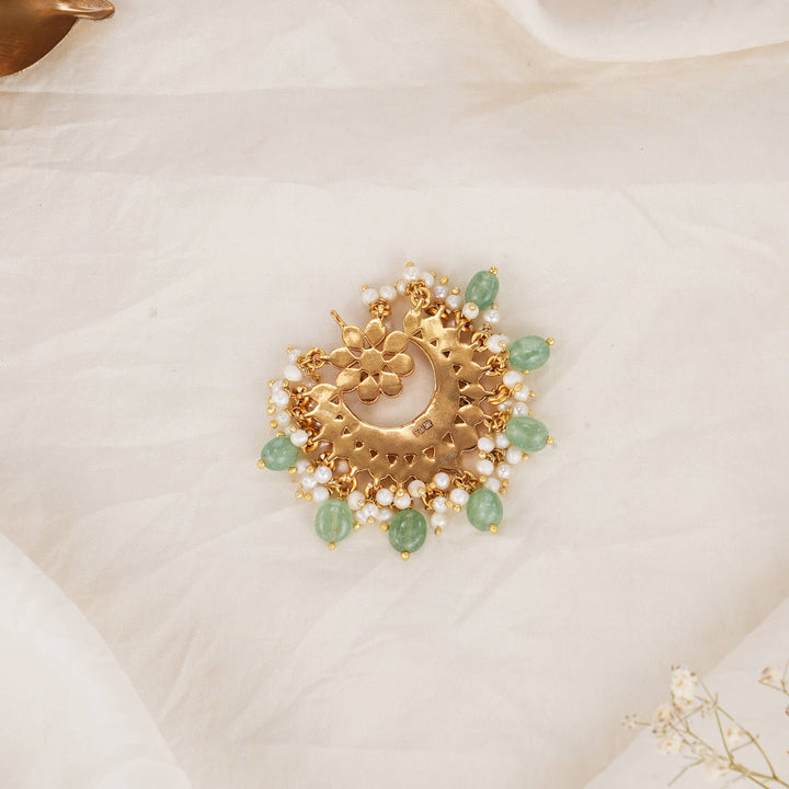 Mesmerizing Kundan Pendant