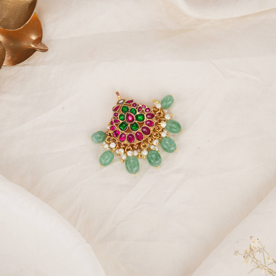 Vanya Kundan Pendant