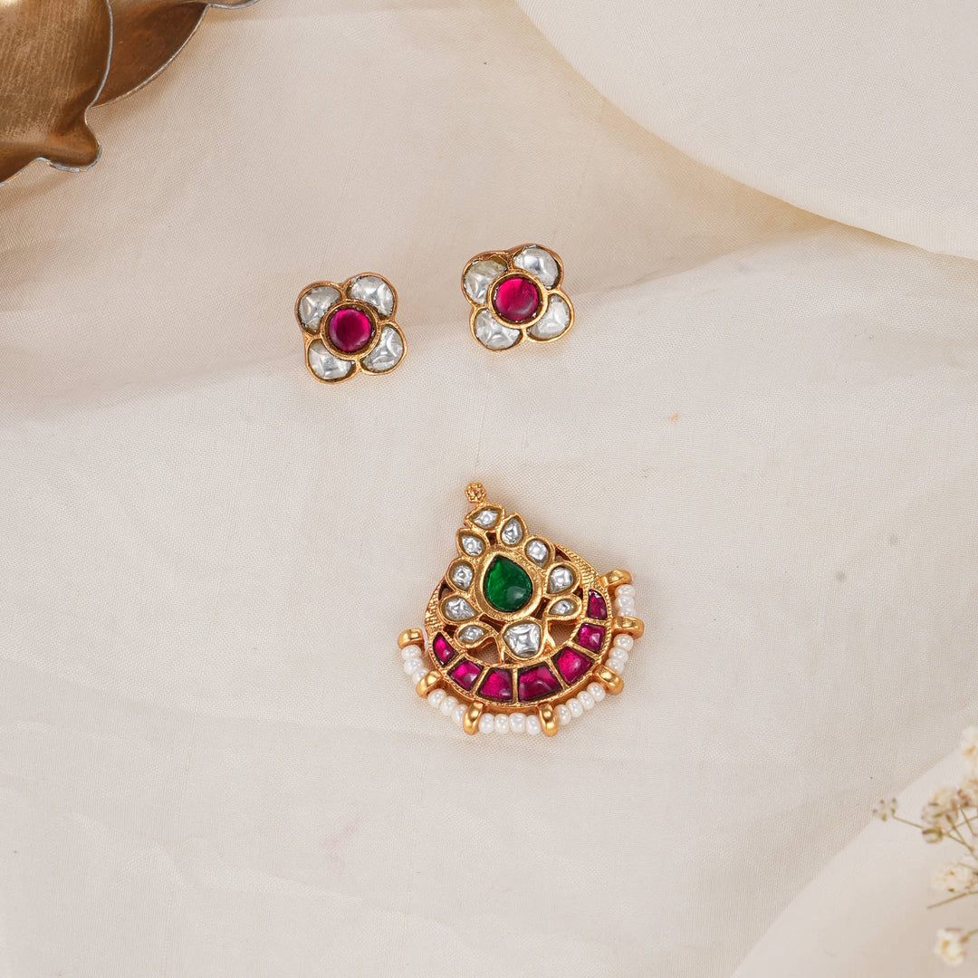 Shinning Kundan Pendant Set
