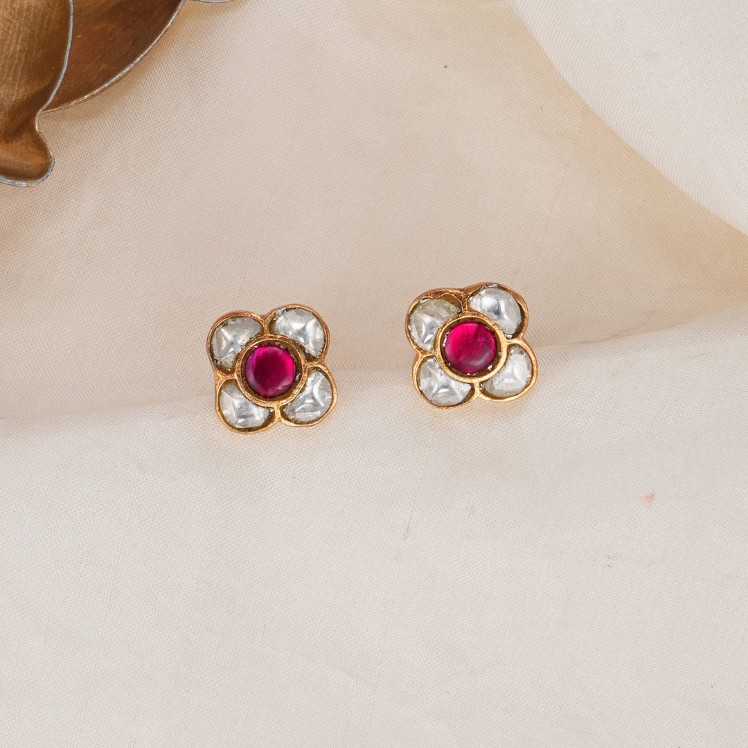 Shinning Kundan Pendant Set