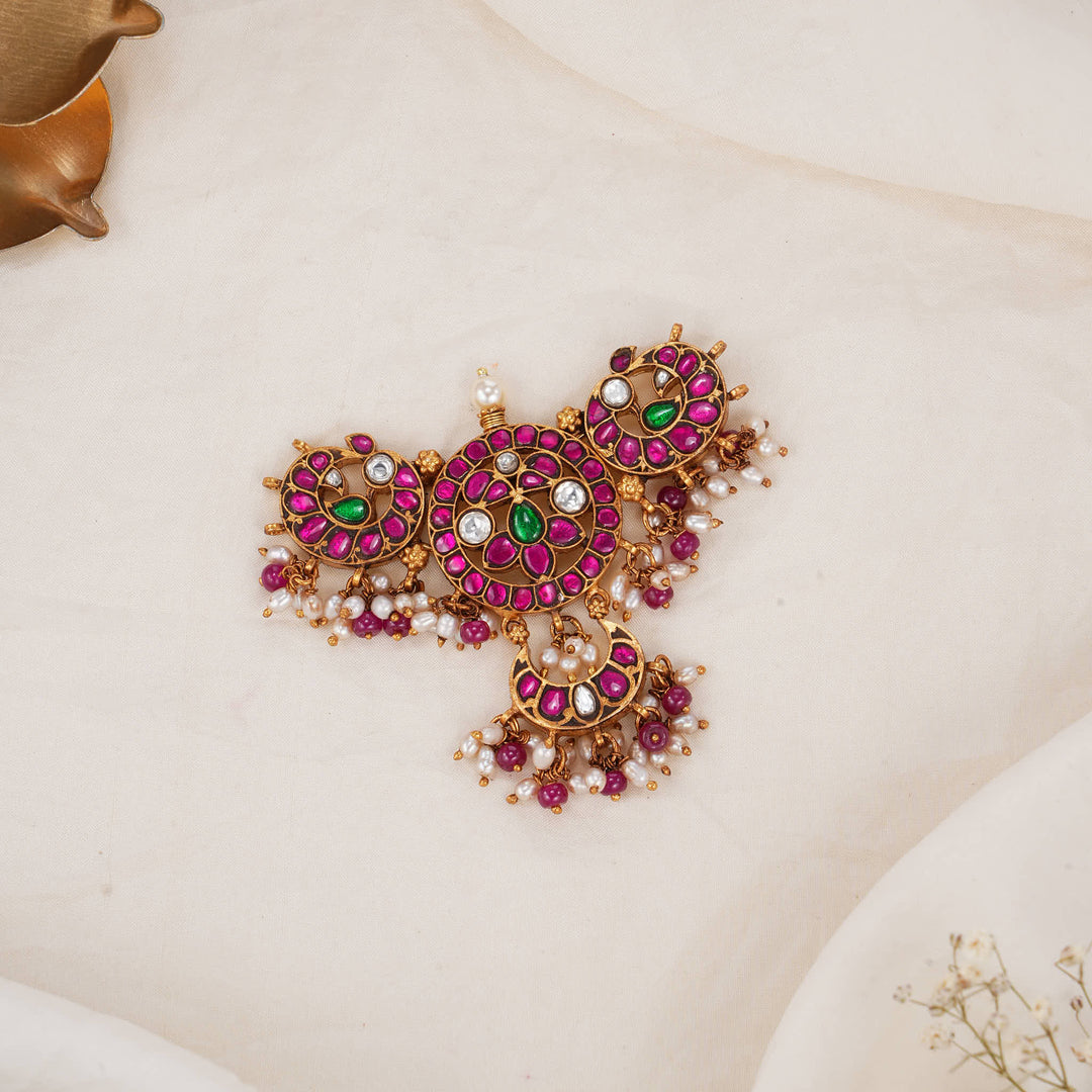 Dazzling Kundan Pendant