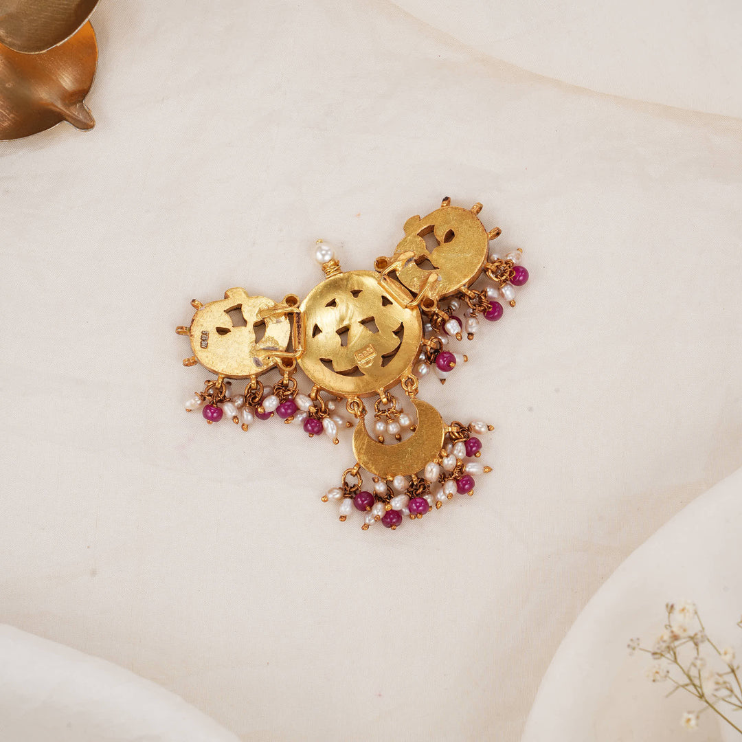 Dazzling Kundan Pendant
