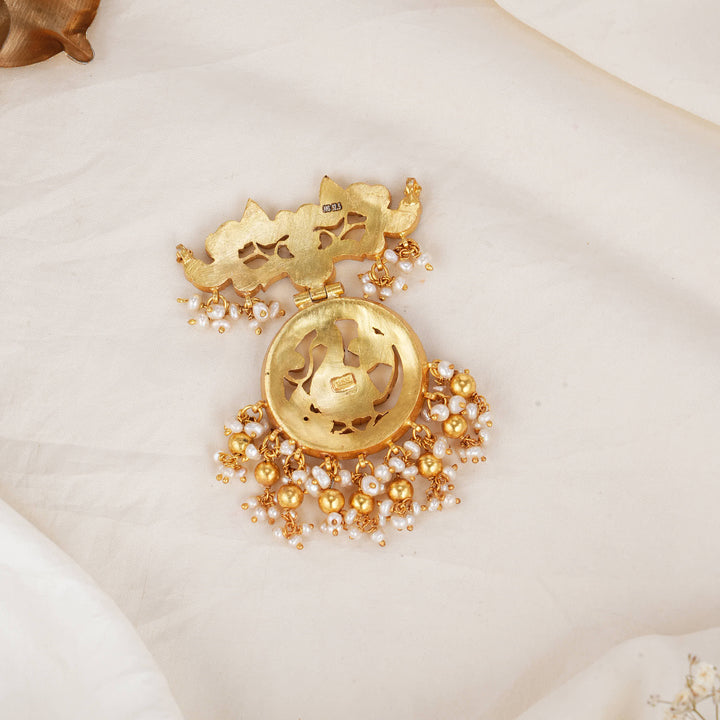 Shavitha Kundan Pendant