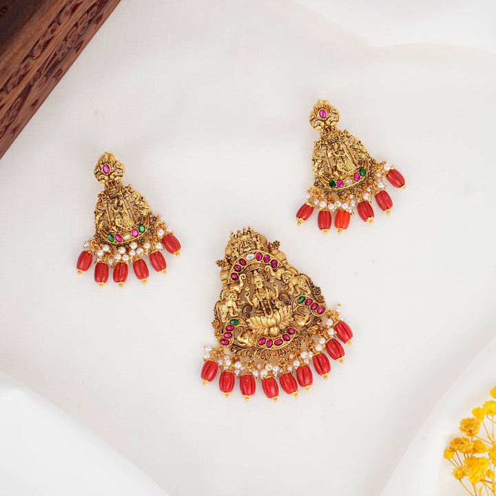 Smitha Nagas Pendant Set