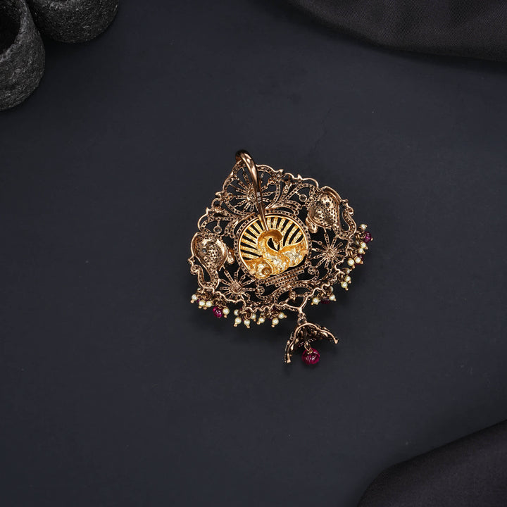 Vikisha Victorian Pendant