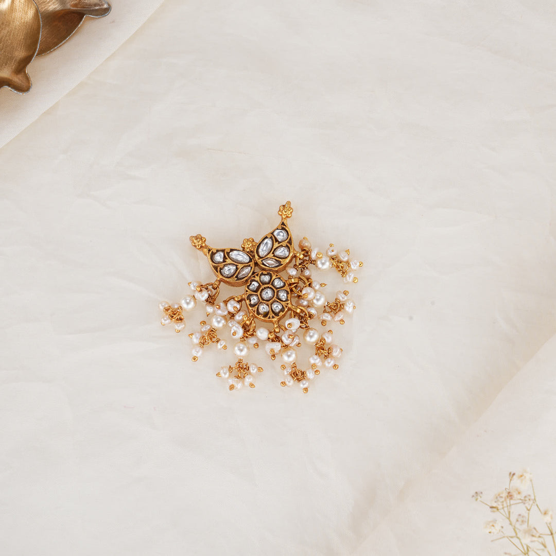 Brilliantly Crafted Kundan Pendant