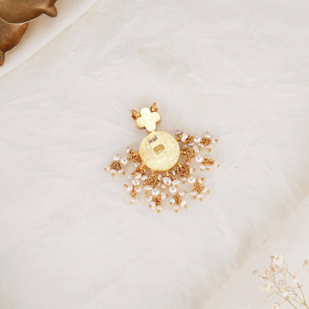 Ornate Kundan Pendant