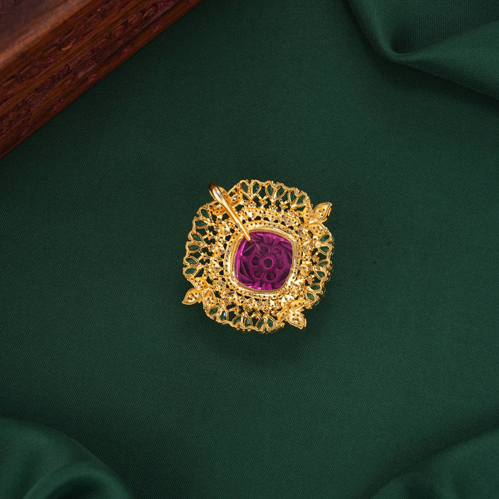 Vibrant Anikaa Avikam Pendant Set