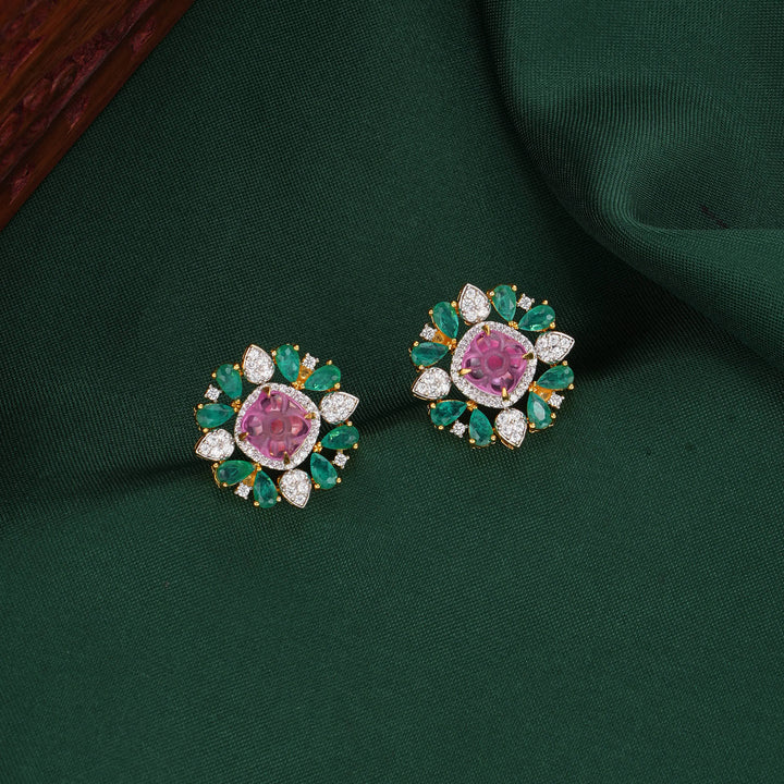 Vibrant Anikaa Avikam Pendant Set