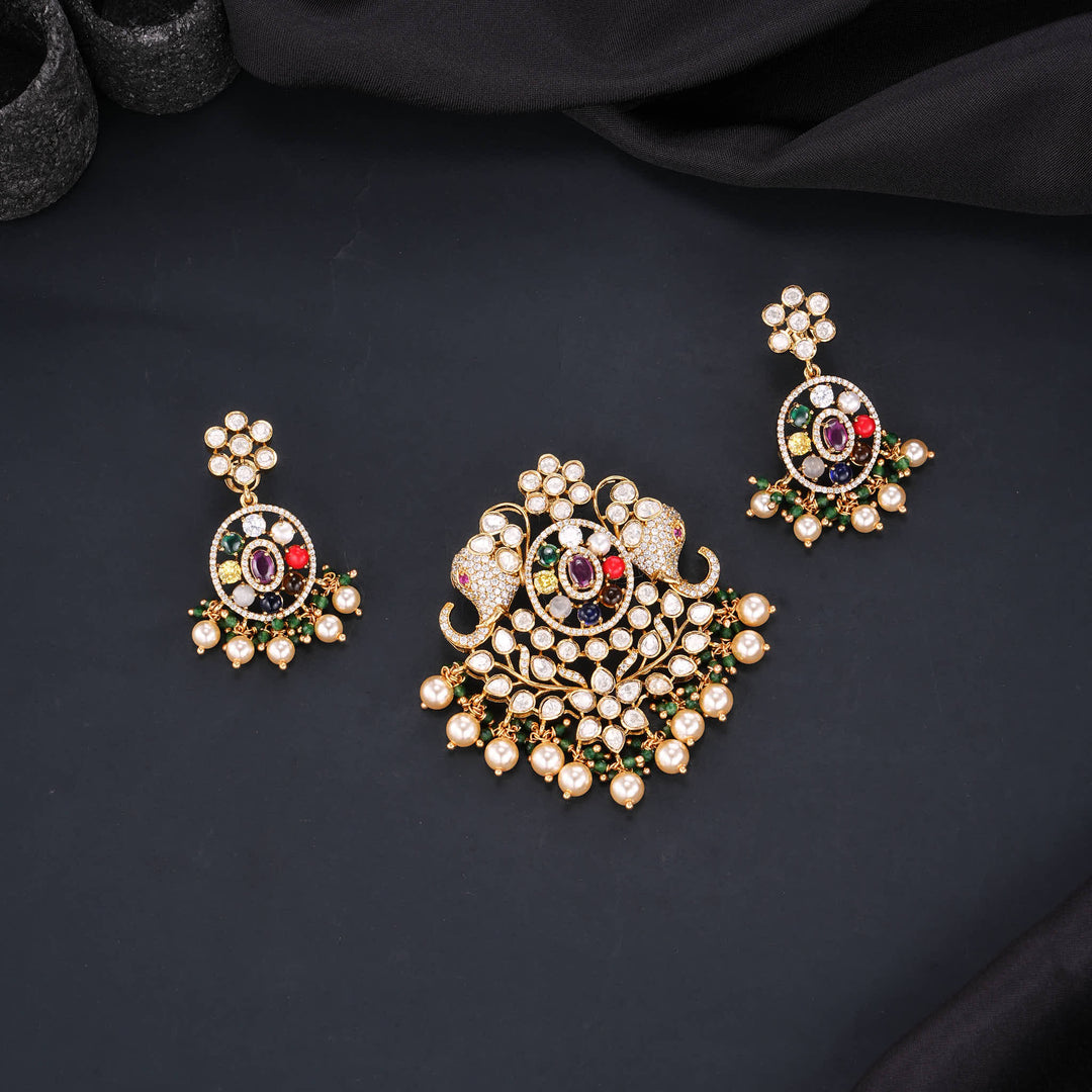 Authentic Zara Victorian Pendant set