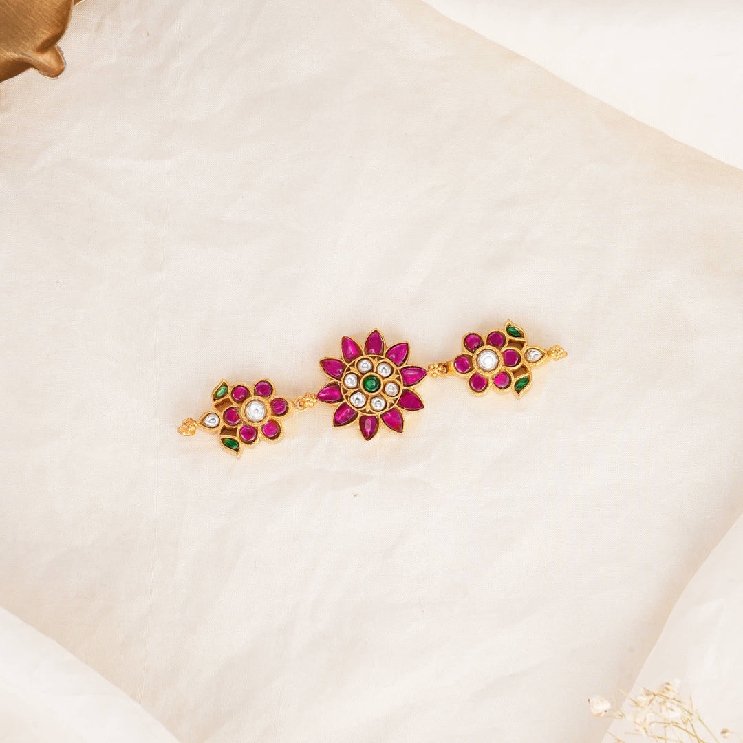 Ravitha Mugappu Pendant
