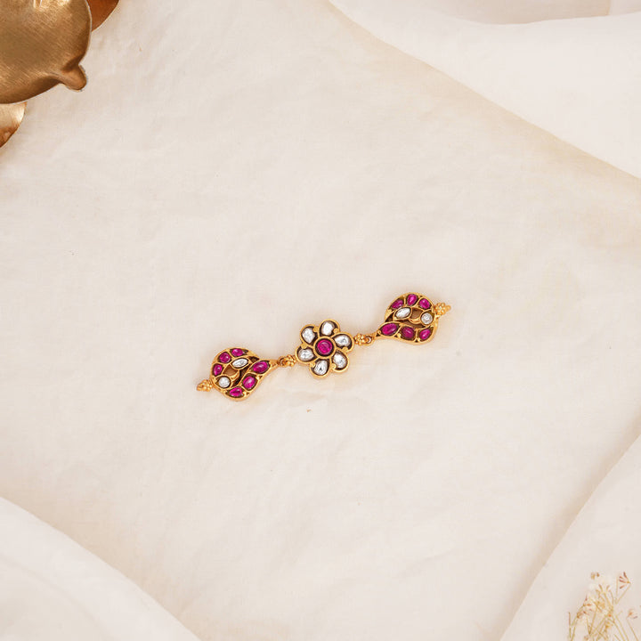 Elegant Mugappu Pendant