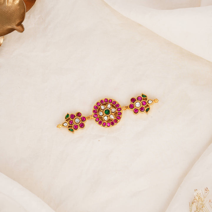 Sandhiya Kundan Pendant