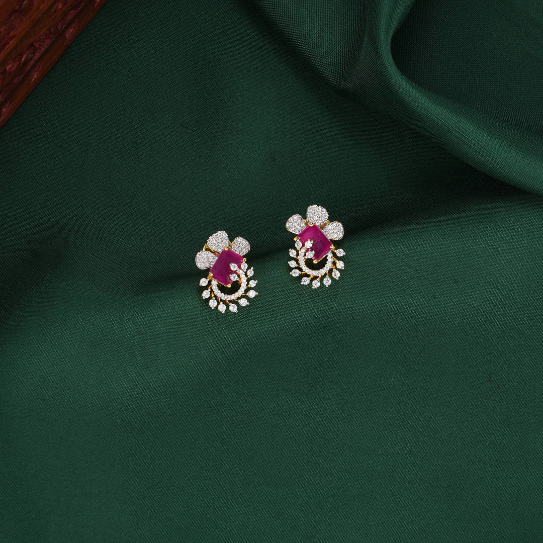 Charming Avikam Pendant Set