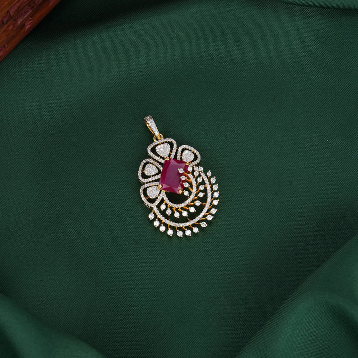 Charming Avikam Pendant Set