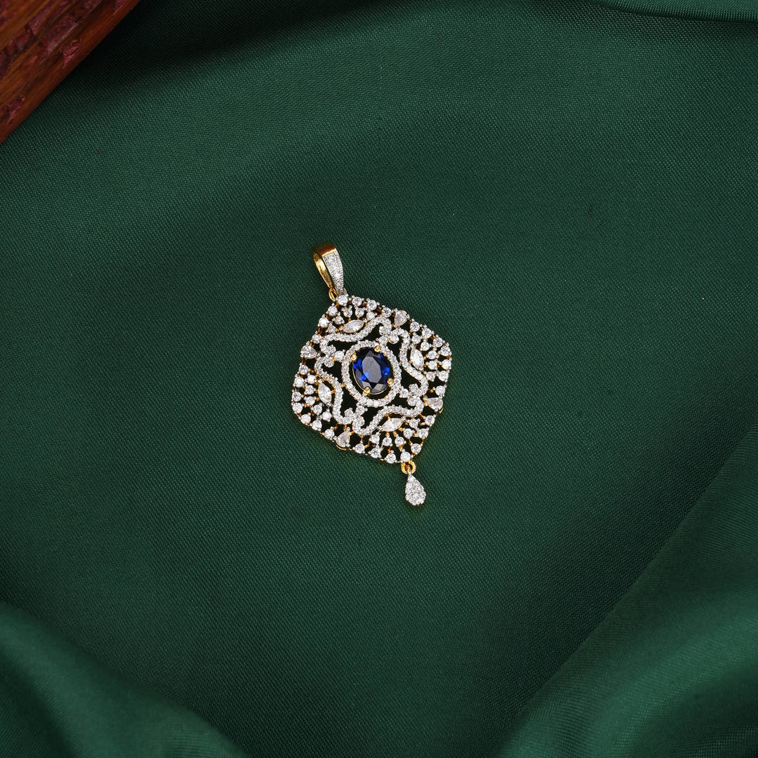 Janani Avikam Pendant Set