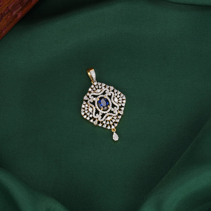 Janani Avikam Pendant Set