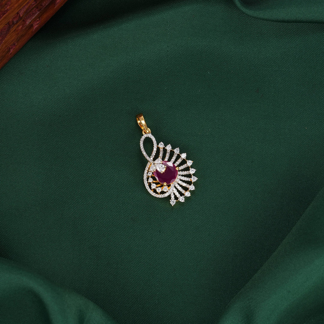 Lovely Avikam Pendant Set