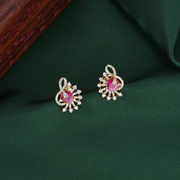 Lovely Avikam Pendant Set