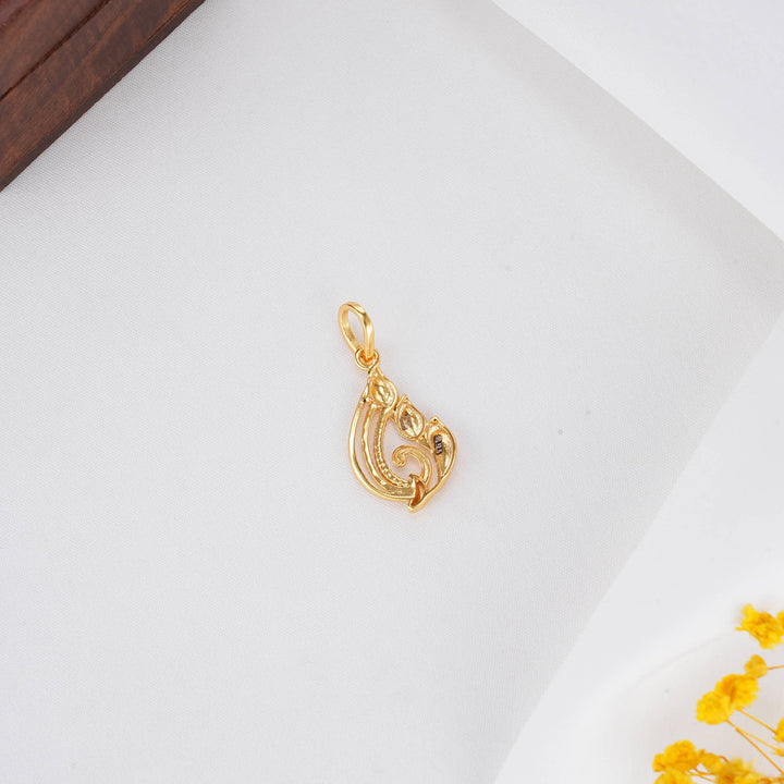 Finely Crafted 3D Spl Pendant