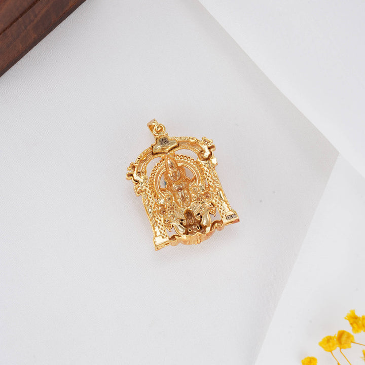 Grace Felt 3D Spl Pendant