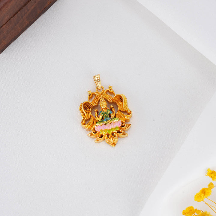 Yashikaa 3D Spl Pendant