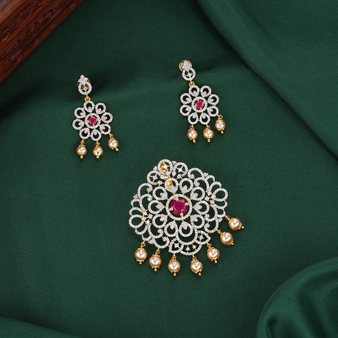 Bright and Brilliance Avikam Pendant Set